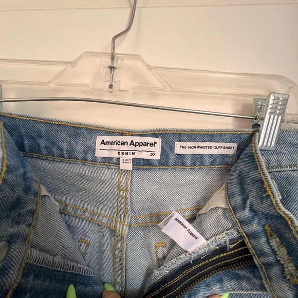 American Apparel NWOT The High Waisted Cuff Short - Picture 3 of 3